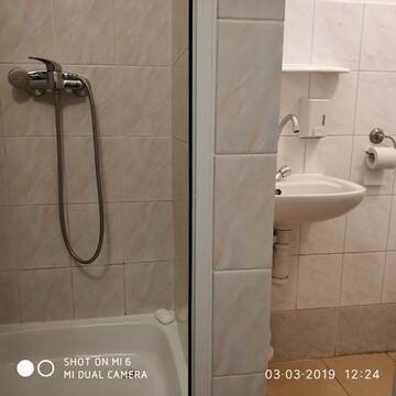 Фото номера Двухместный номер с 1 кроватью и собственной ванной комнатой Проживание в семье Pokoje Gościnne Sonia г. Тушин 5